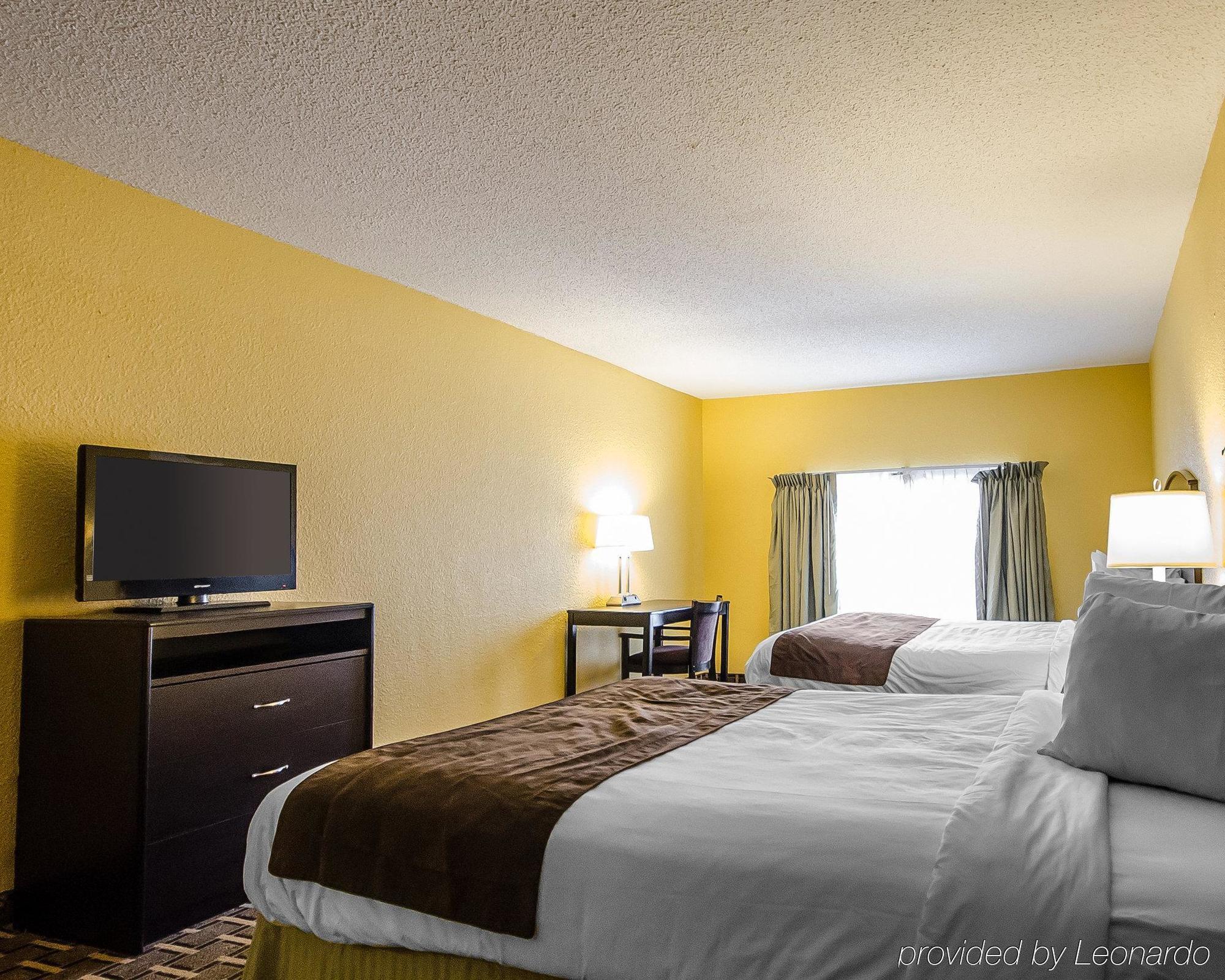 Quality Inn Vincennes Eksteriør bilde