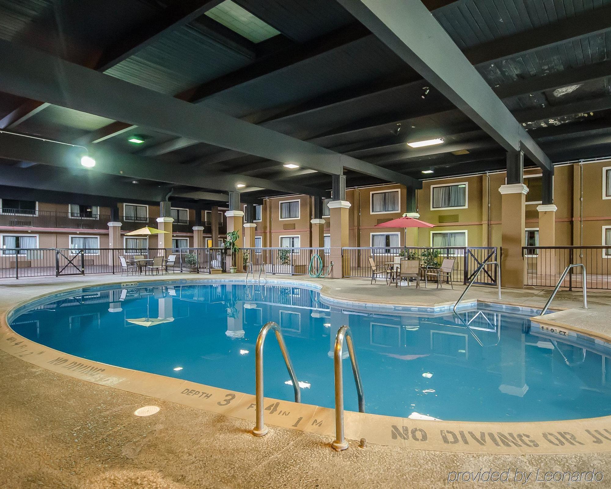 Quality Inn Vincennes Eksteriør bilde